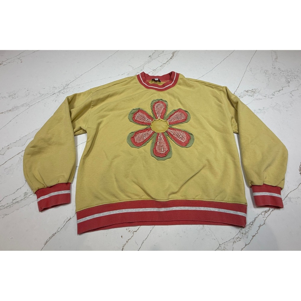 Sage + Fig Womens Oversized Yellow Floral Applique Sweatshirt Size Small